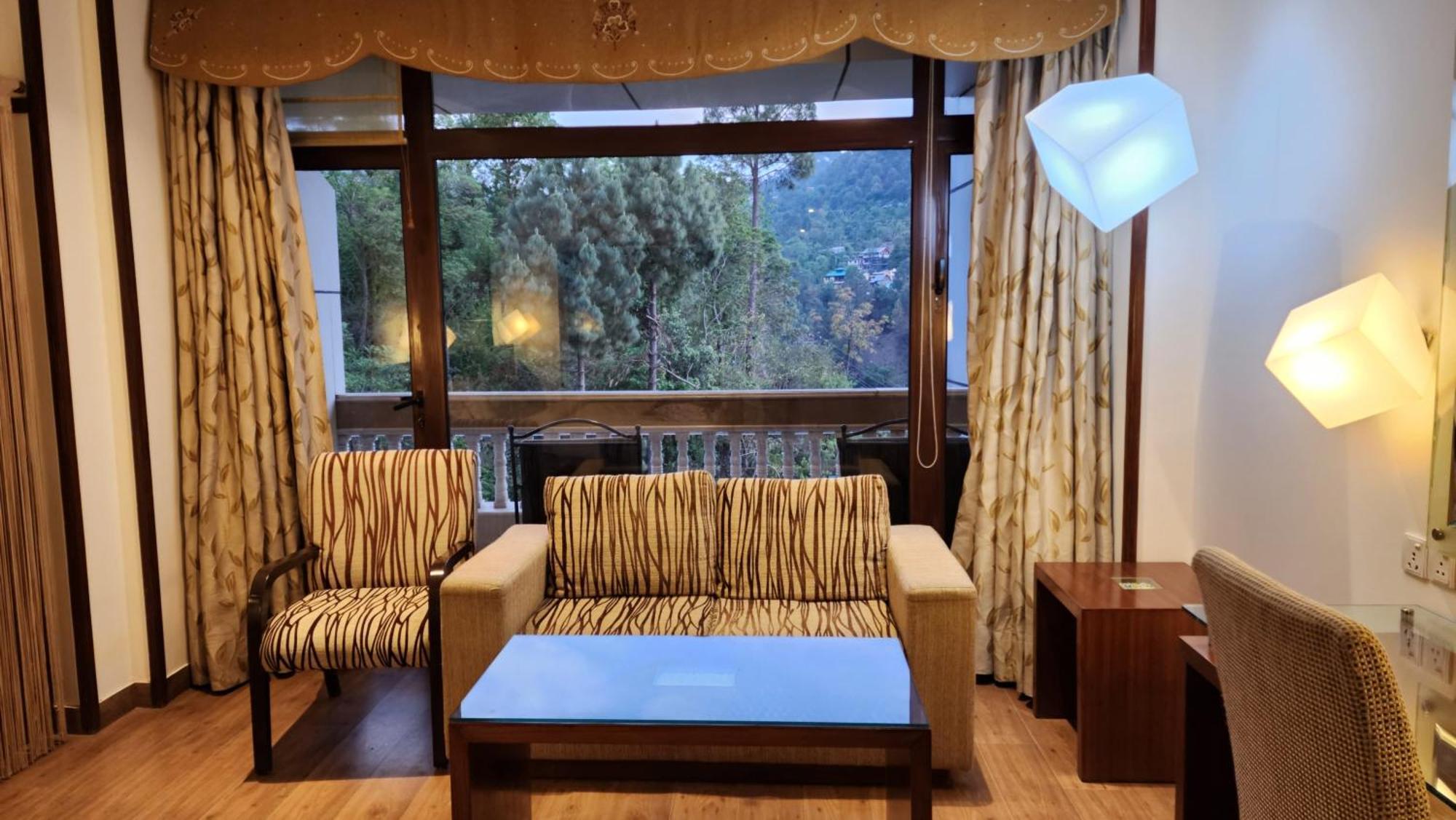Hotel Royal Ark - Kasauli Eksteriør billede