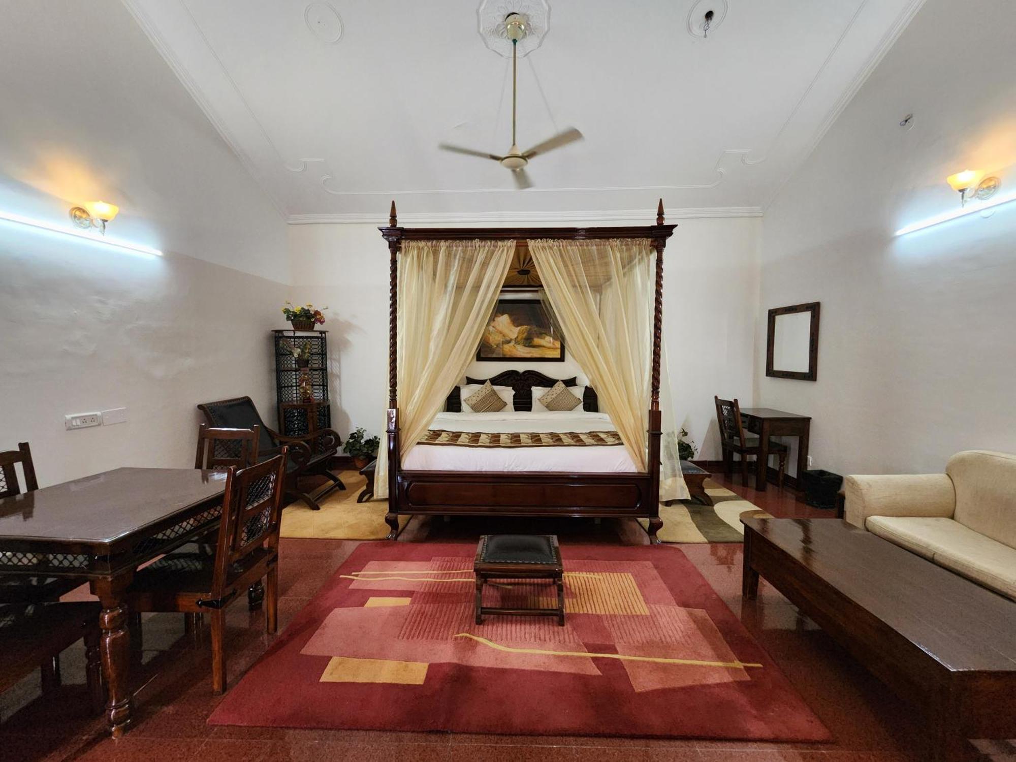 Hotel Royal Ark - Kasauli Eksteriør billede