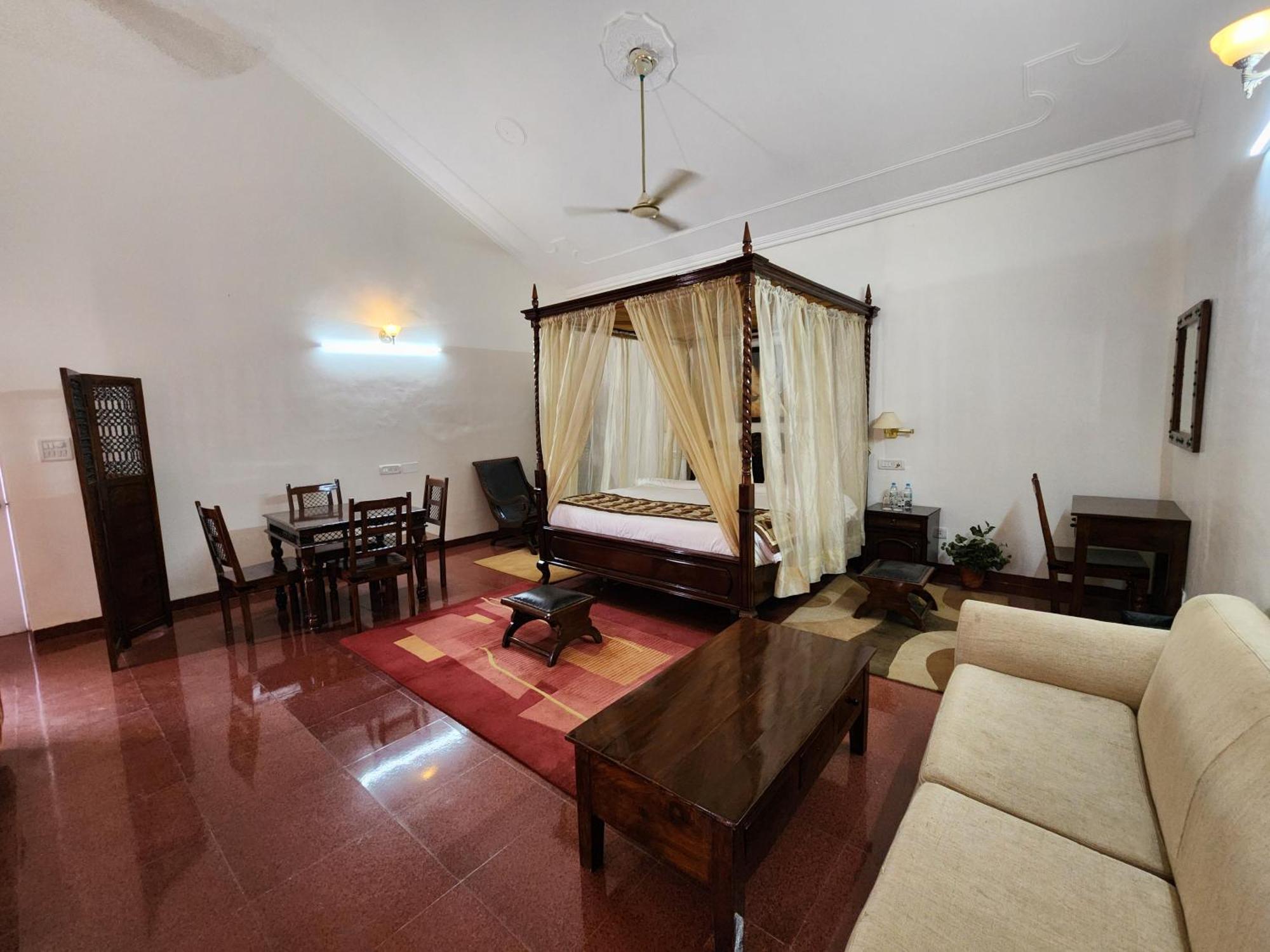 Hotel Royal Ark - Kasauli Eksteriør billede