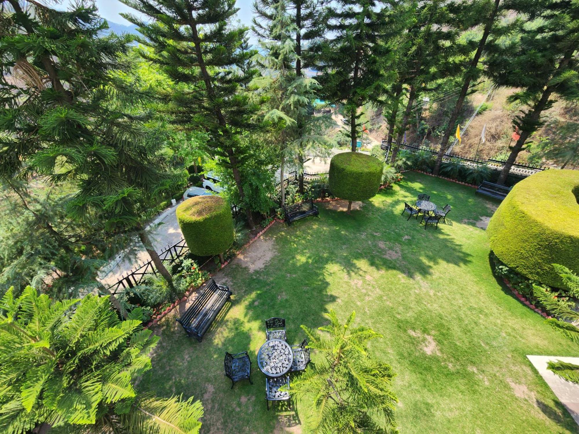 Hotel Royal Ark - Kasauli Eksteriør billede